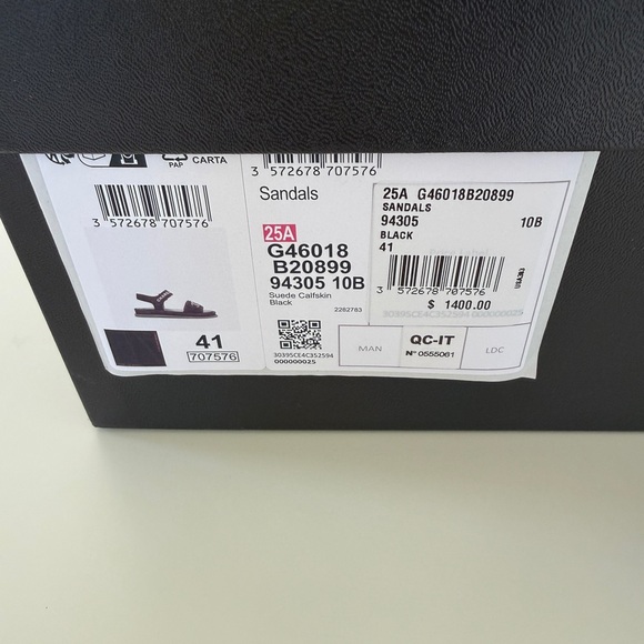 CHANEL Black Sandals with Gold Accents - Picture 4 of 4